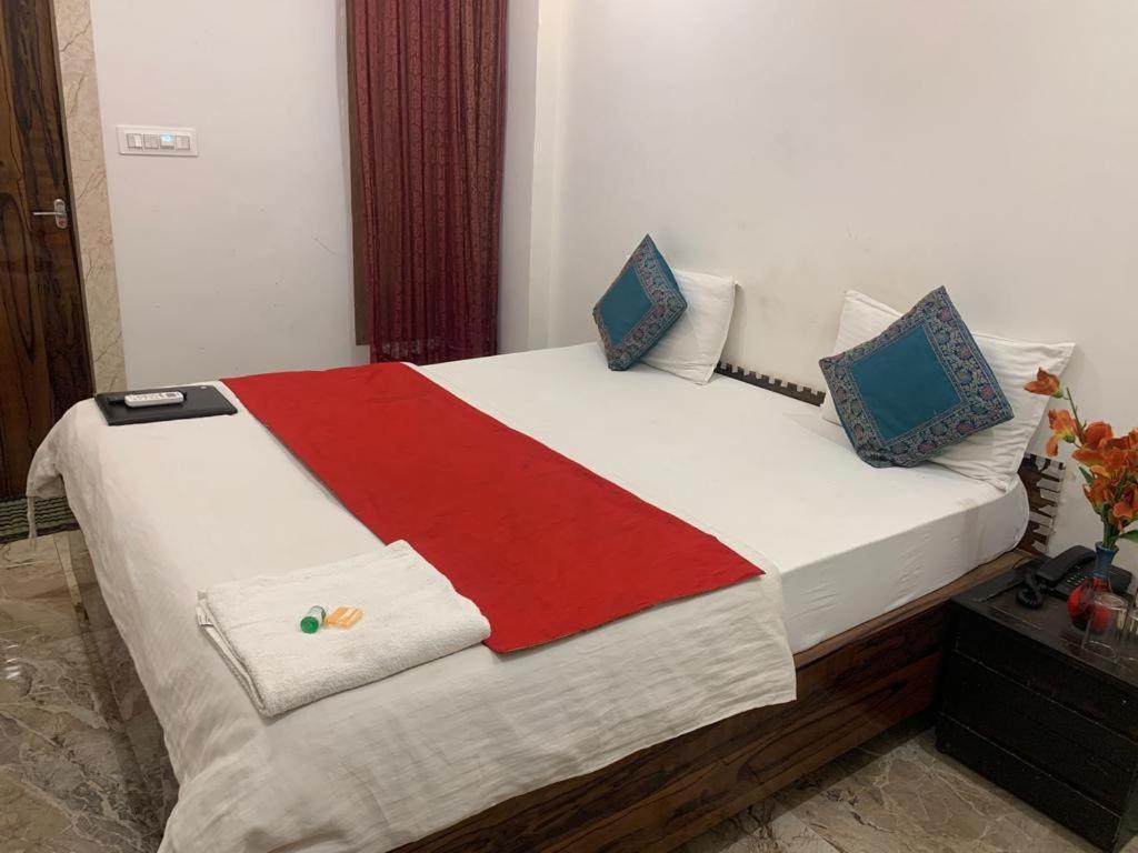 Ashoka Ganages Hotel
